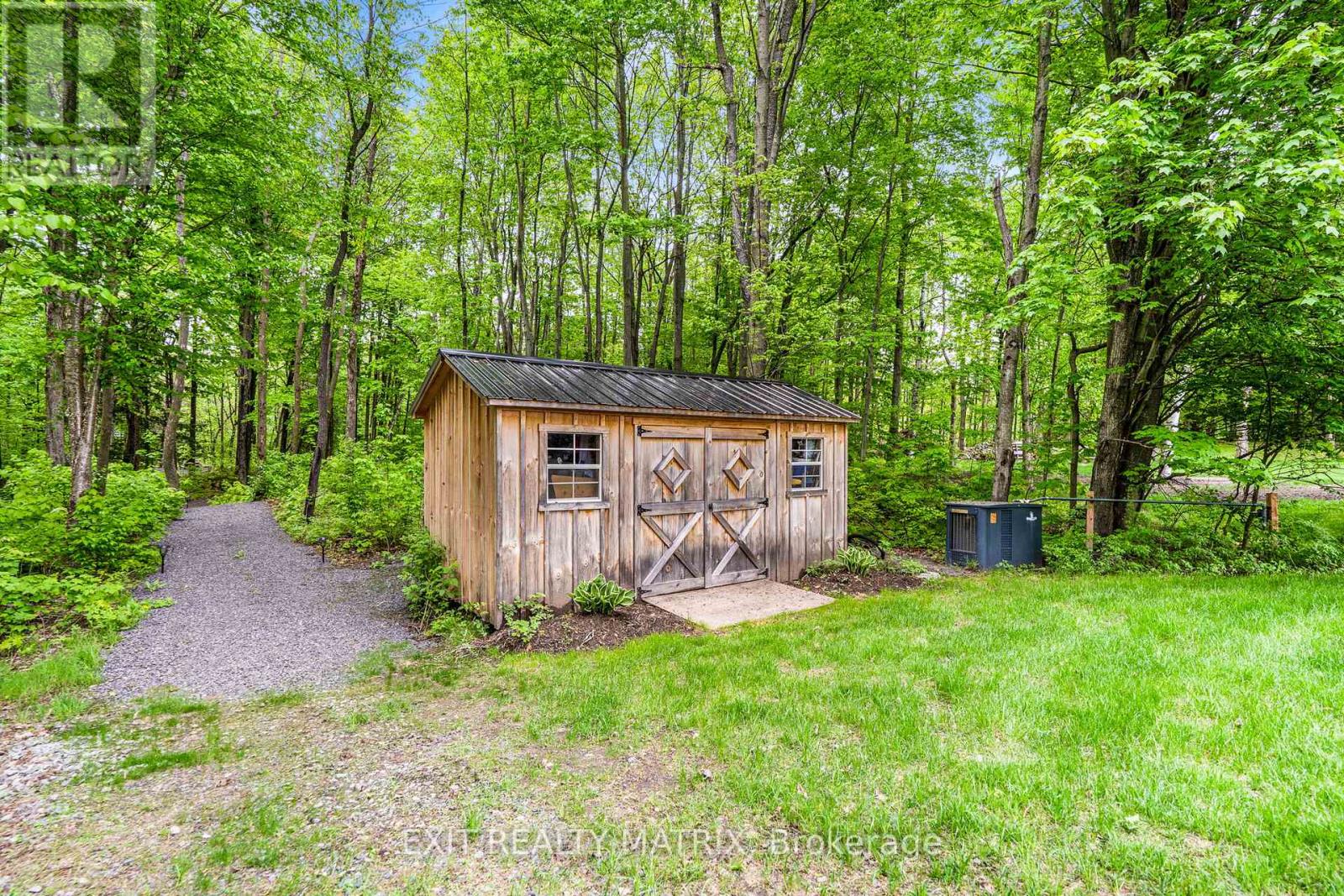 Photo 36 of 5 64 Radstock Lane, Champlain ON