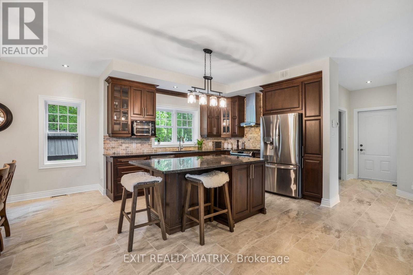 Photo 35 of 5 64 Radstock Lane, Champlain ON