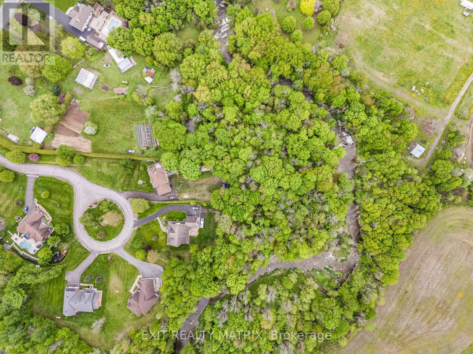 Photo 1 of 5 64 Radstock Lane, Champlain ON