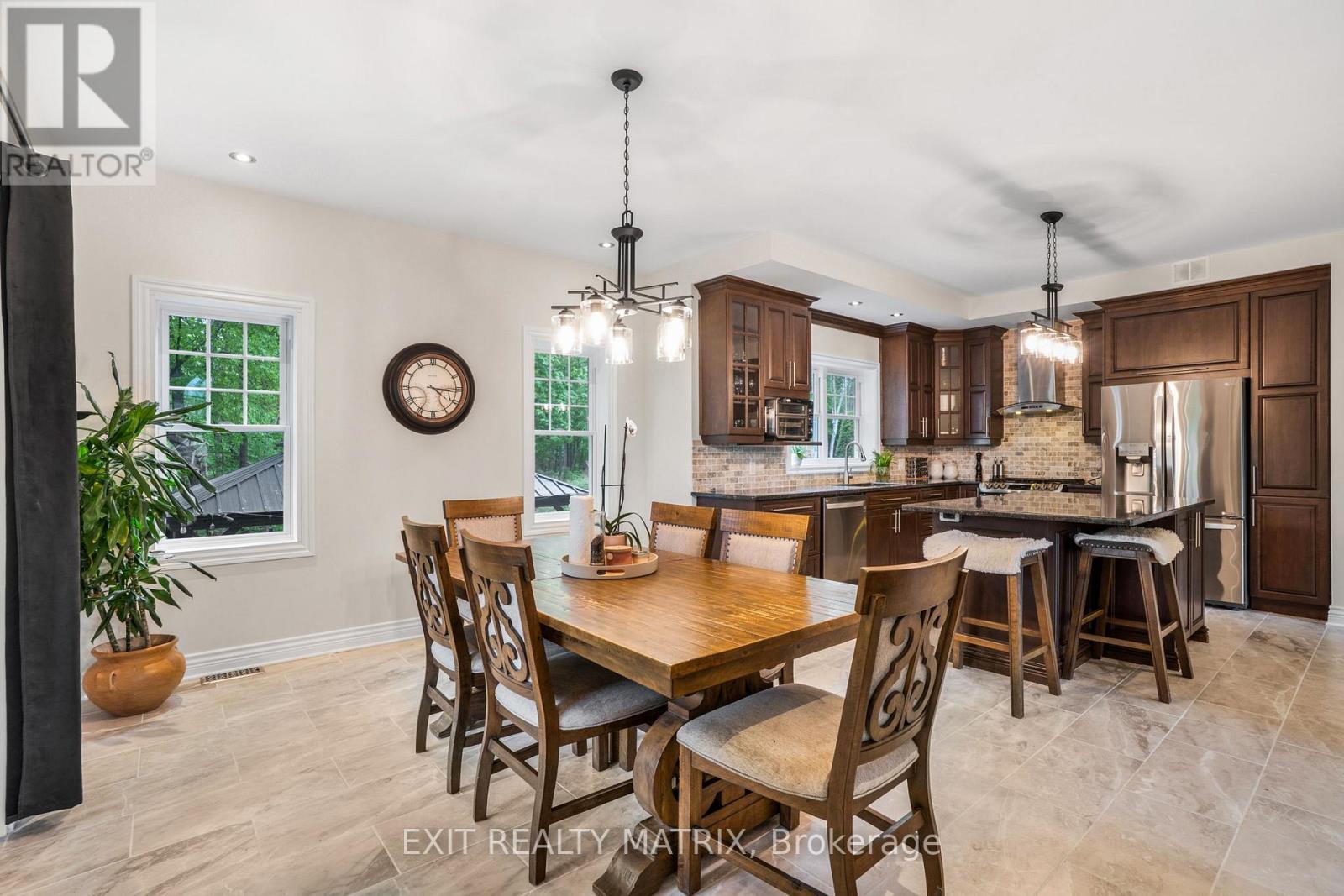 Photo 16 of 5 64 Radstock Lane, Champlain ON