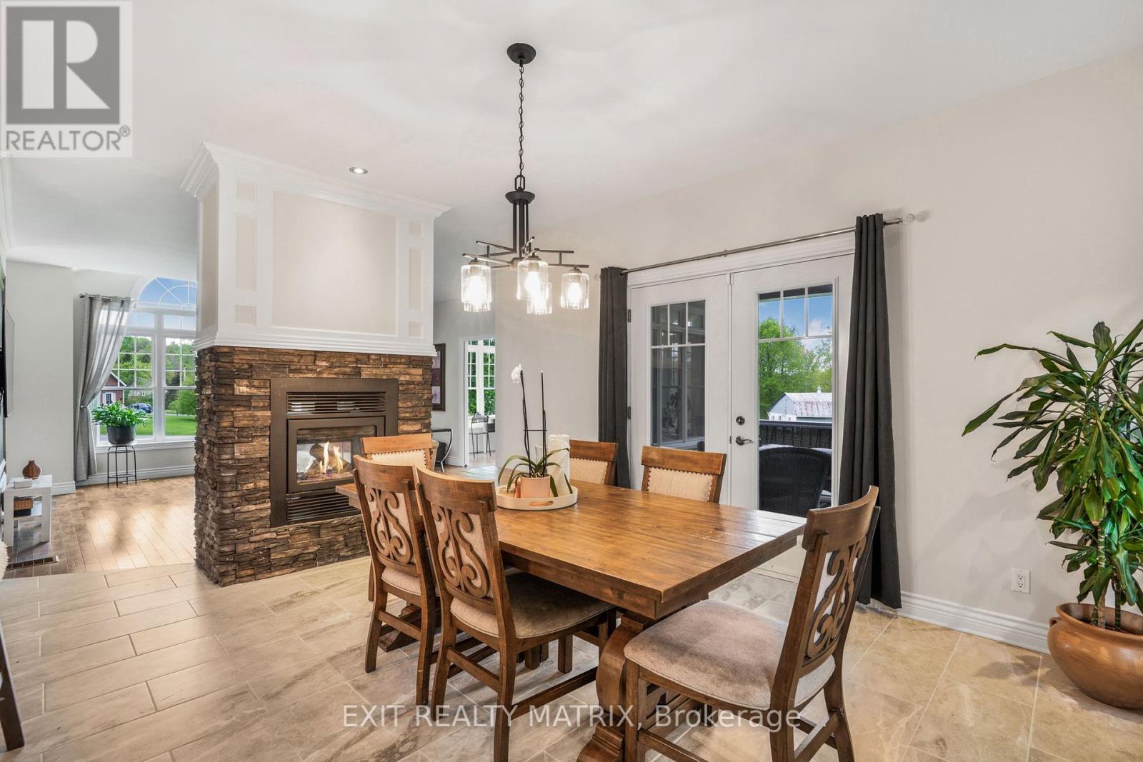 Photo 46 of 5 64 Radstock Lane, Champlain ON