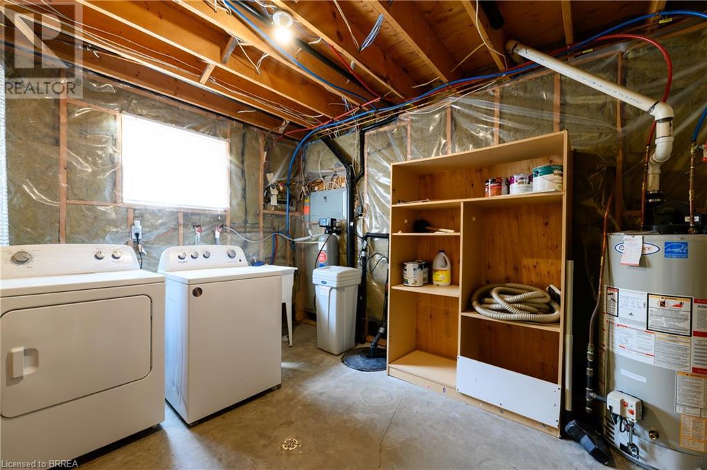 Photo 4 of 880 A Colborne Street, Brantford ON