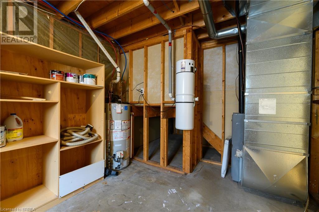 Photo 12 of 880 A Colborne Street, Brantford ON
