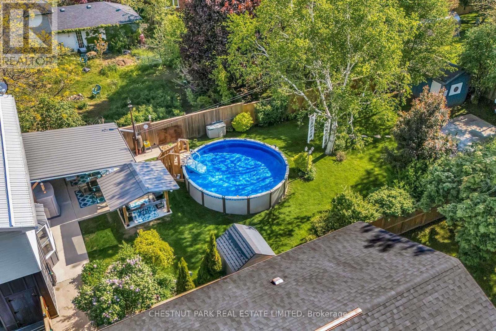 Photo 16 of 31 Lake Street, Prince Edward County ON