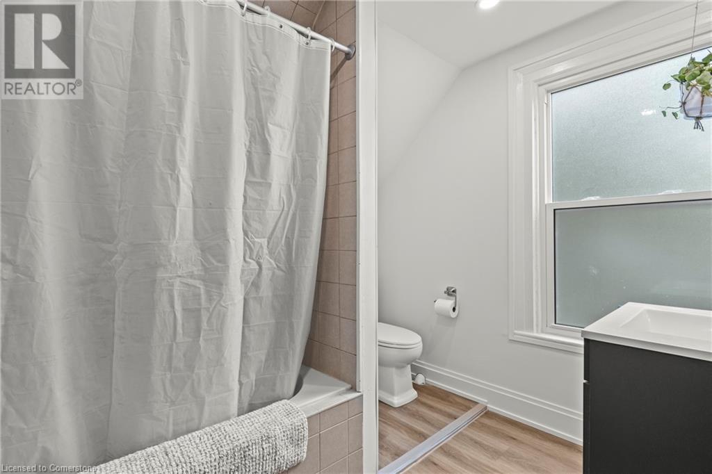 Photo 16 of 4250 William St Street, Lincoln ON
