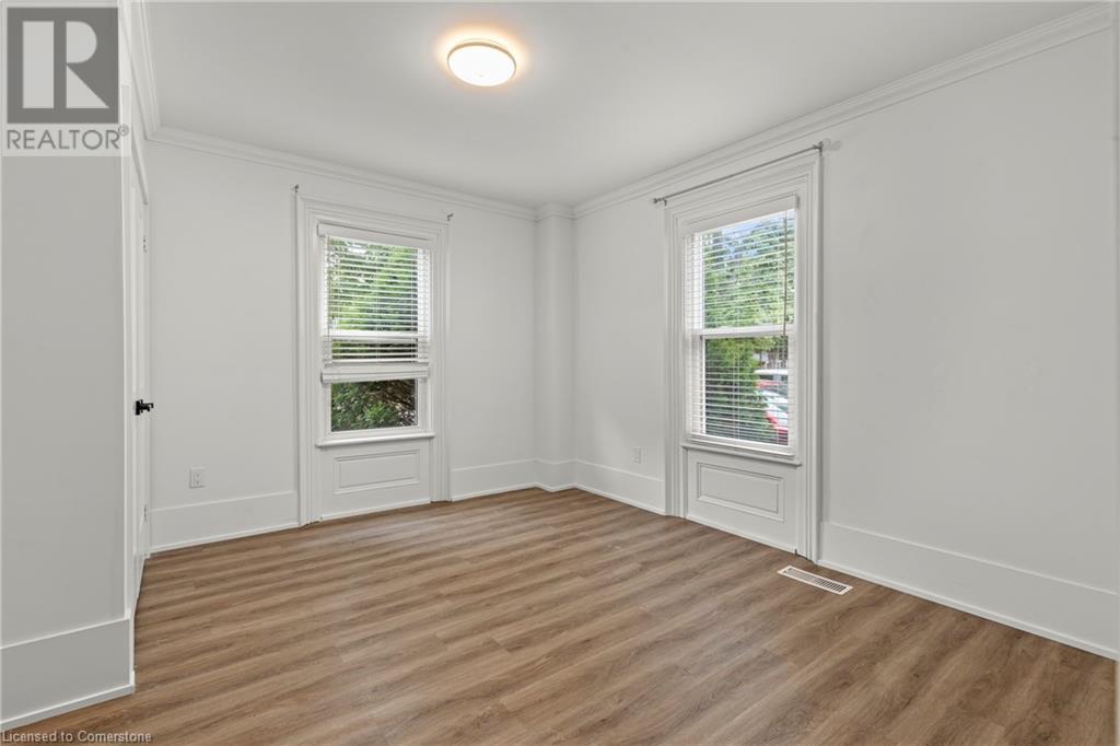 Photo 35 of 4250 William St Street, Lincoln ON