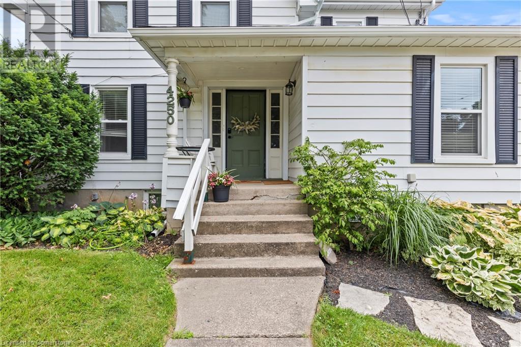 Photo 5 of 4250 William St Street, Lincoln ON