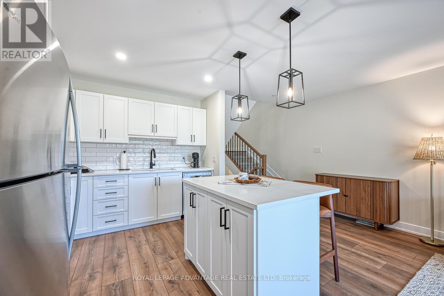 Photo 7 of 167 Wallace Street, Merrickvillewolford ON