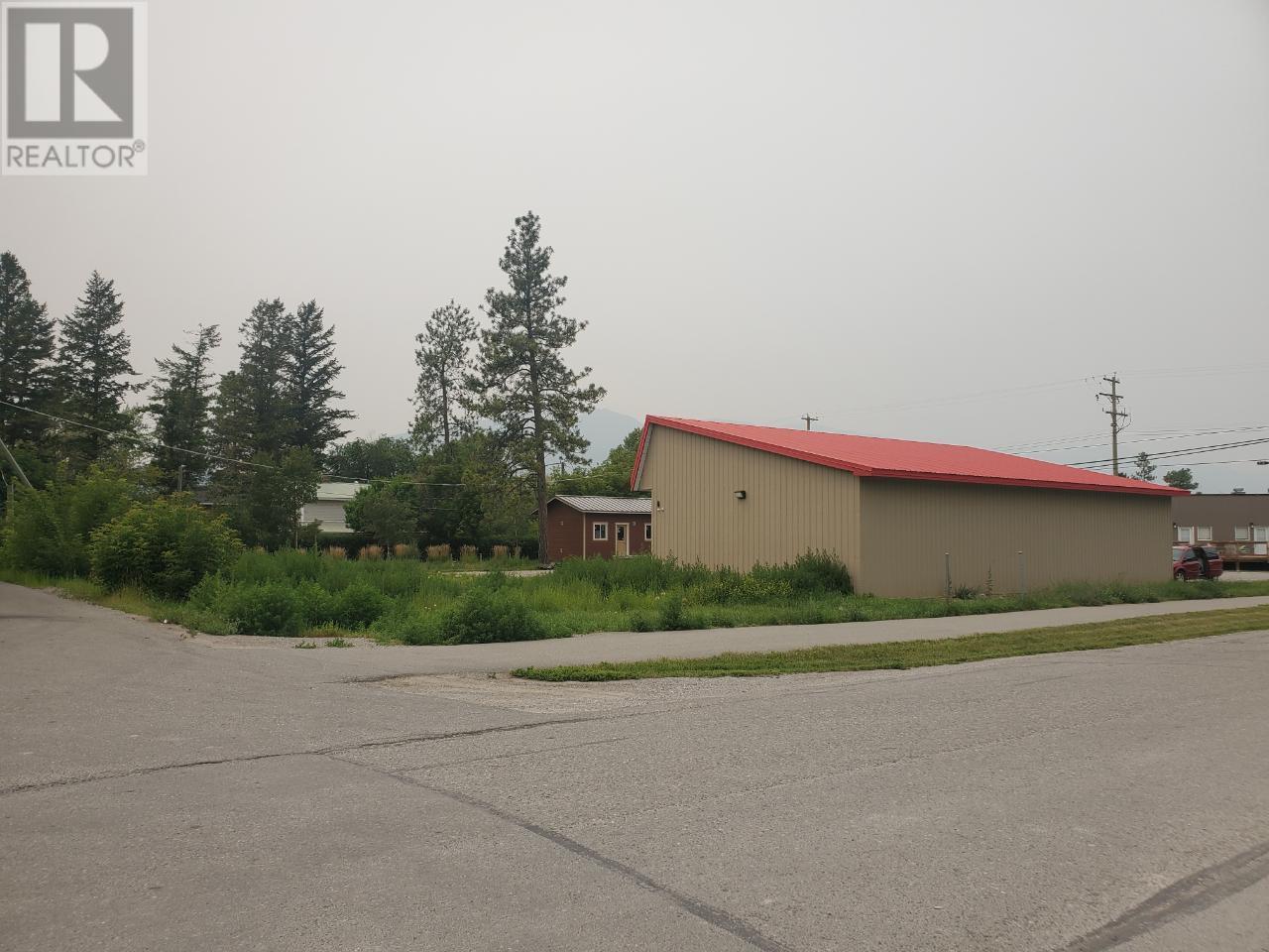 4958 BURNS Avenue, Canal Flats