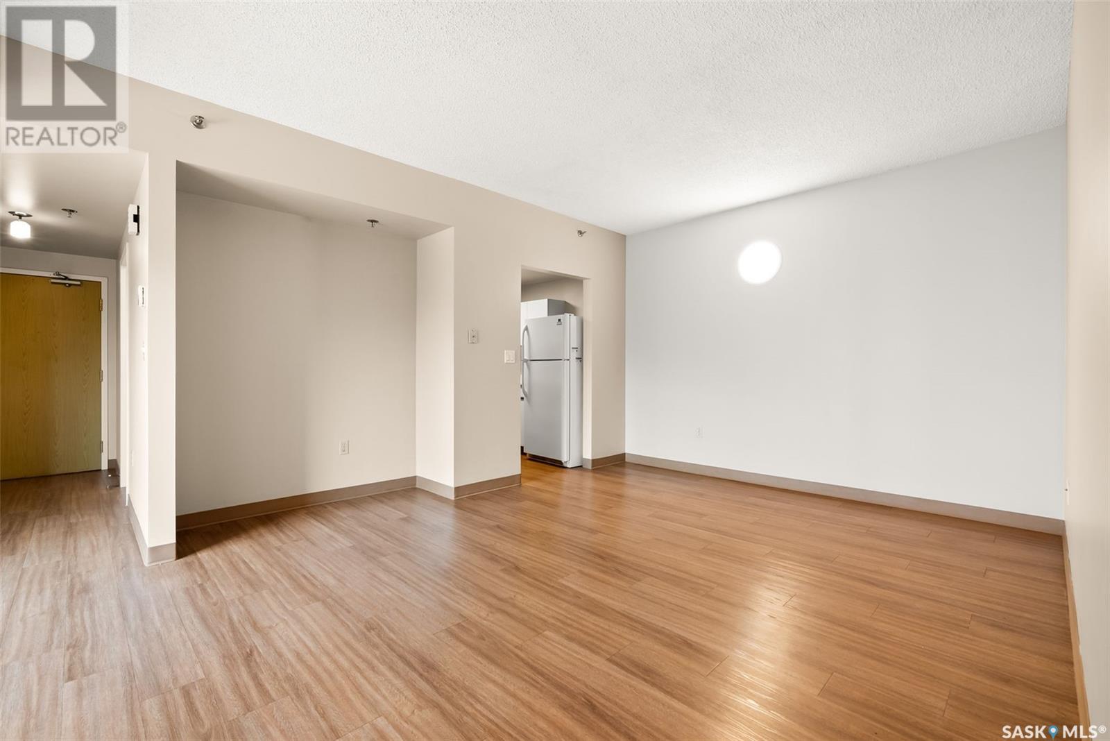 Photo 5 of 408 3225 13 Th Avenue, Regina SK