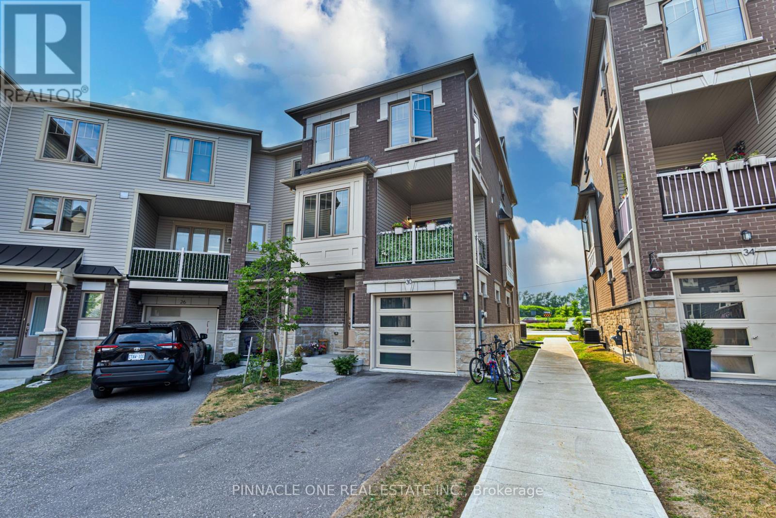 Photo 44 of 30 Ambereen Place, Clarington ON
