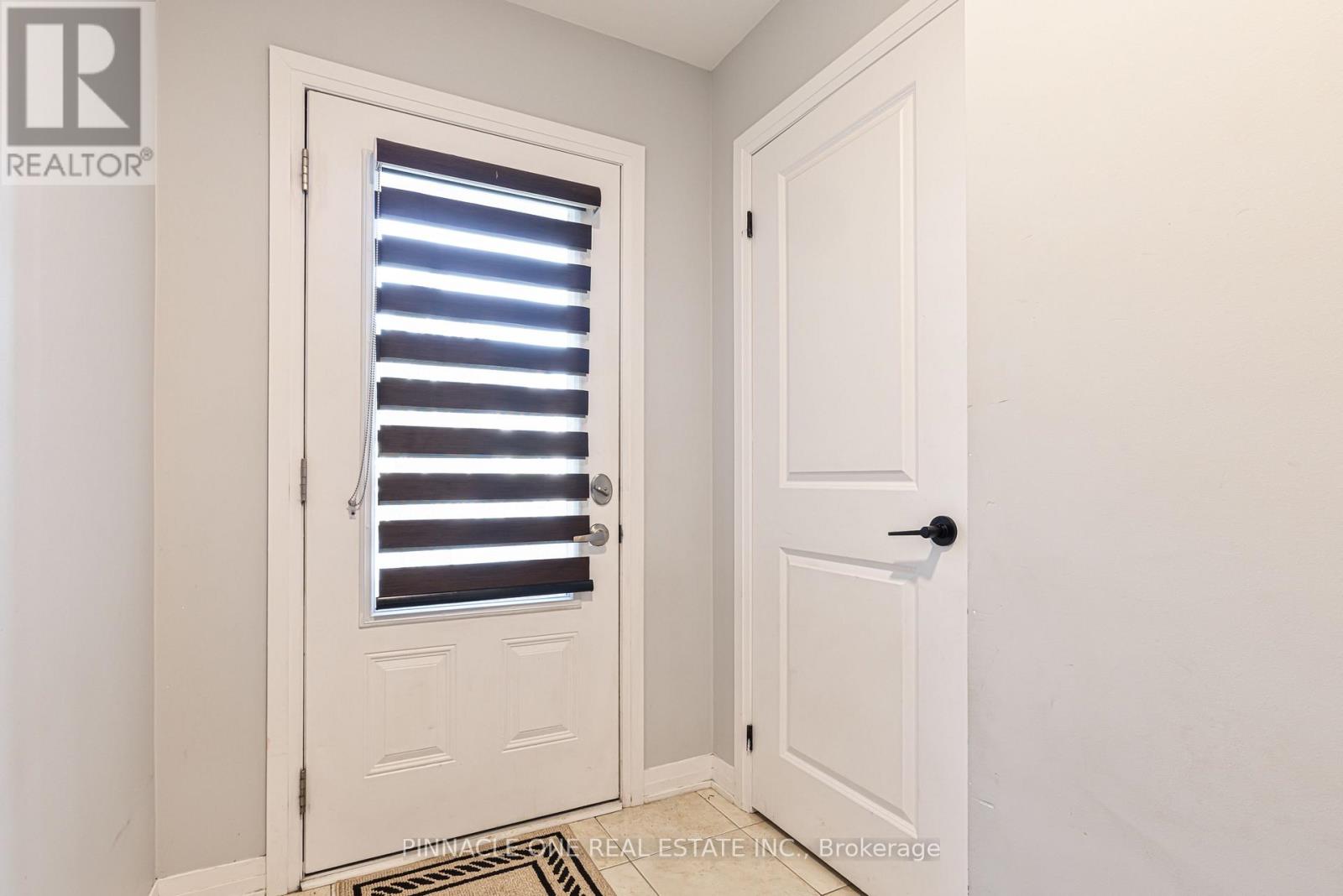 Photo 6 of 30 Ambereen Place, Clarington ON