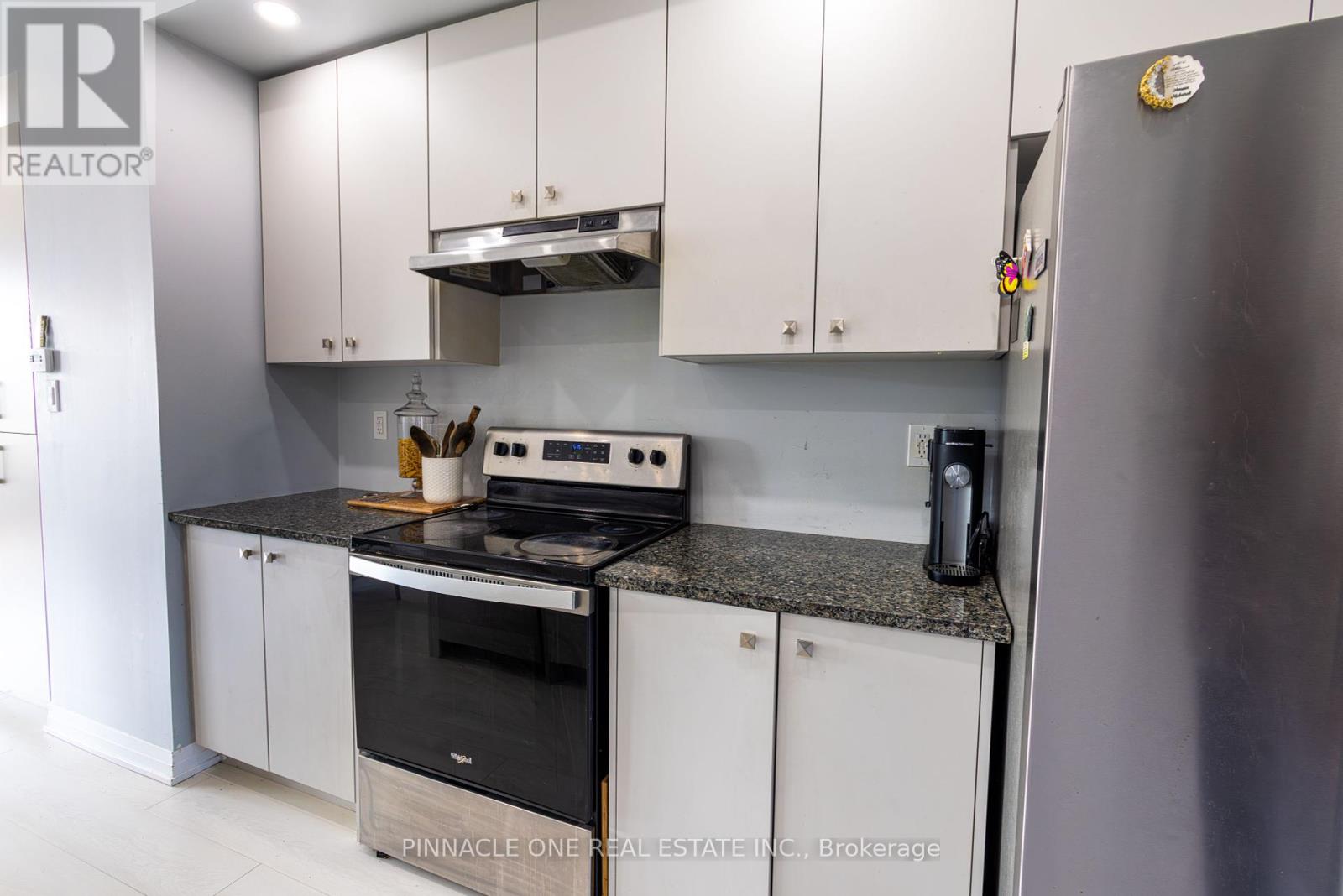 Photo 43 of 30 Ambereen Place, Clarington ON