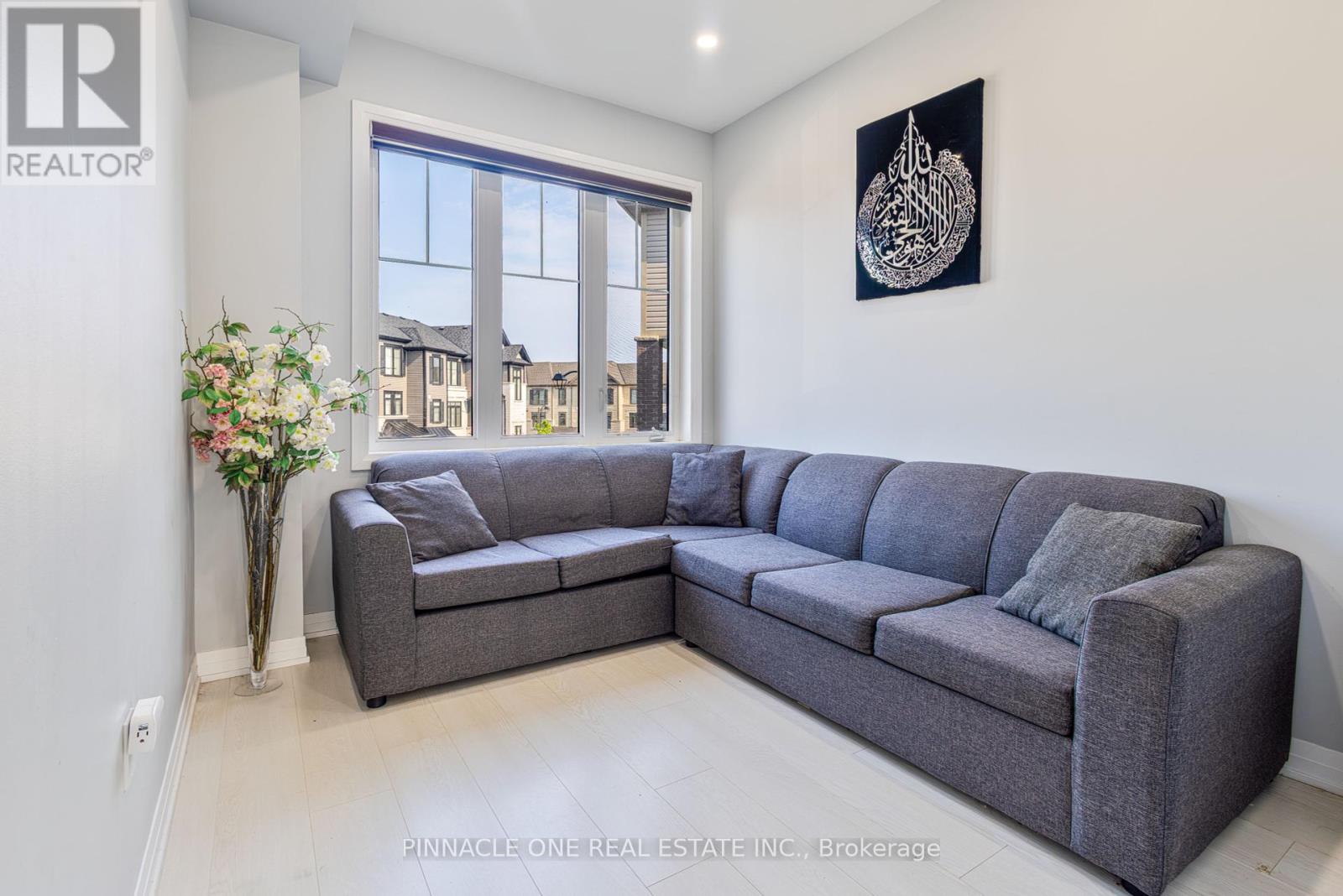 Photo 29 of 30 Ambereen Place, Clarington ON