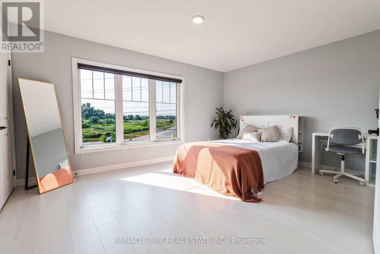 Photo 39 of 30 Ambereen Place, Clarington ON