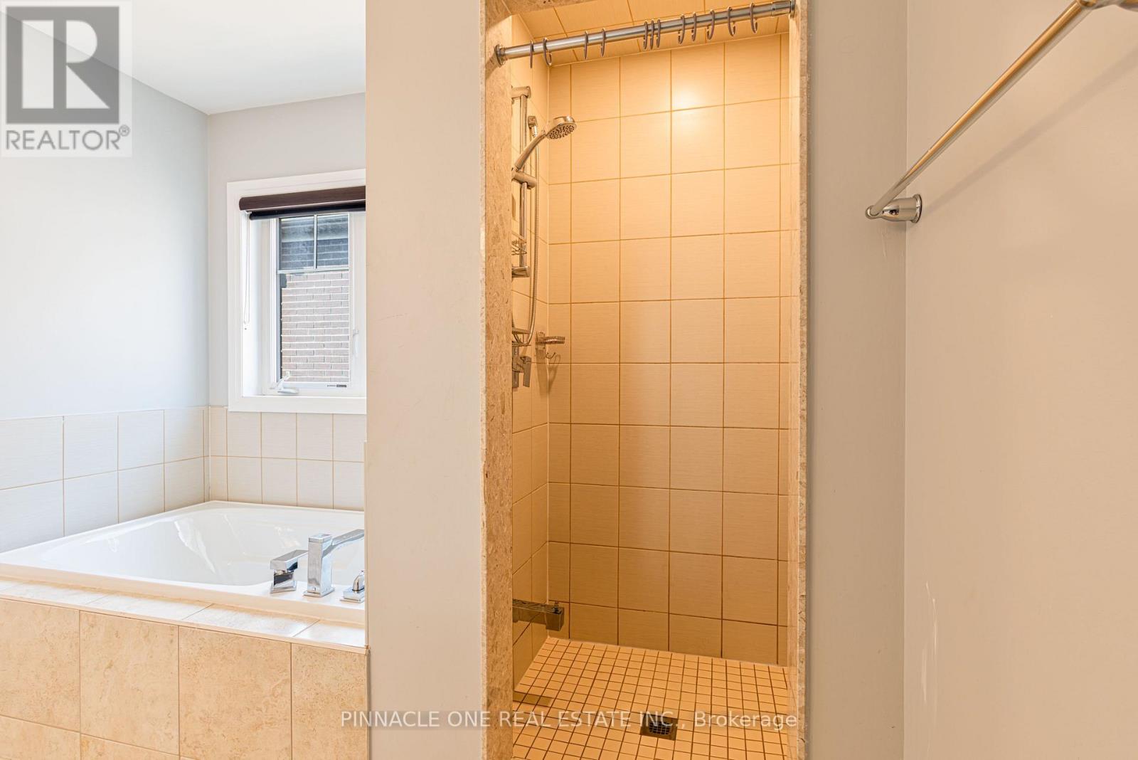 Photo 21 of 30 Ambereen Place, Clarington ON