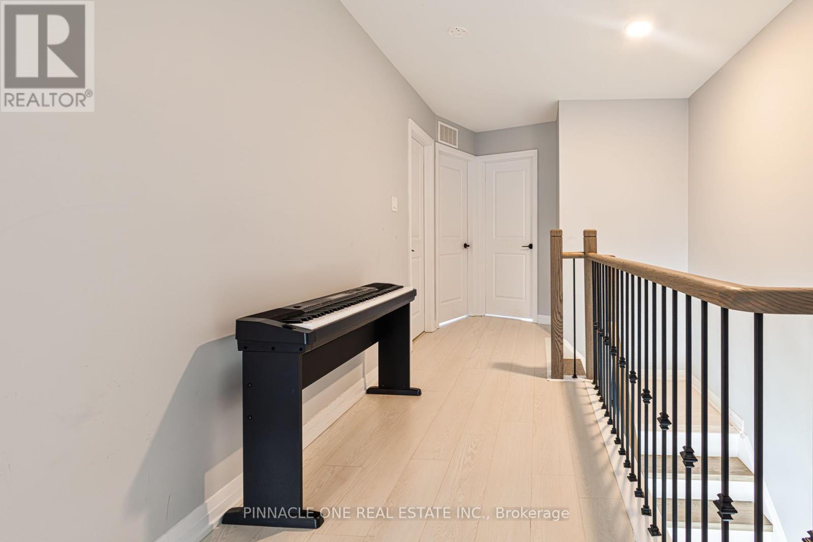 Photo 35 of 30 Ambereen Place, Clarington ON