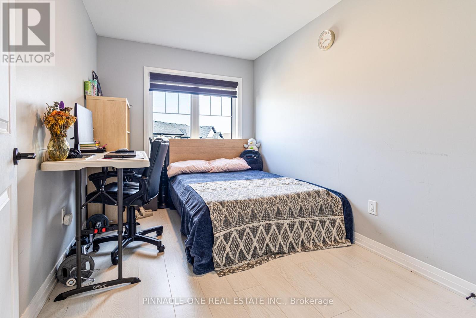 Photo 5 of 30 Ambereen Place, Clarington ON