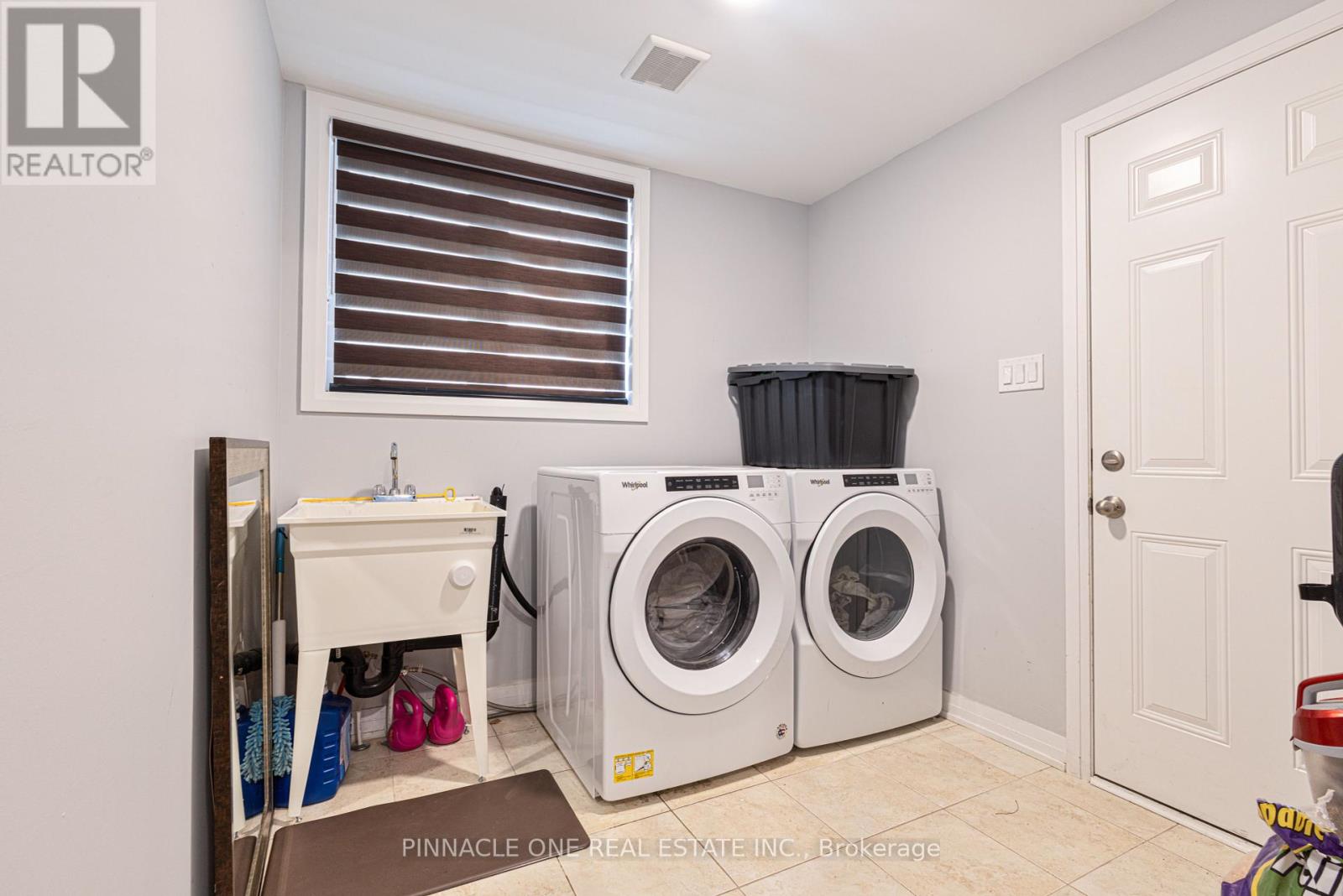 Photo 3 of 30 Ambereen Place, Clarington ON
