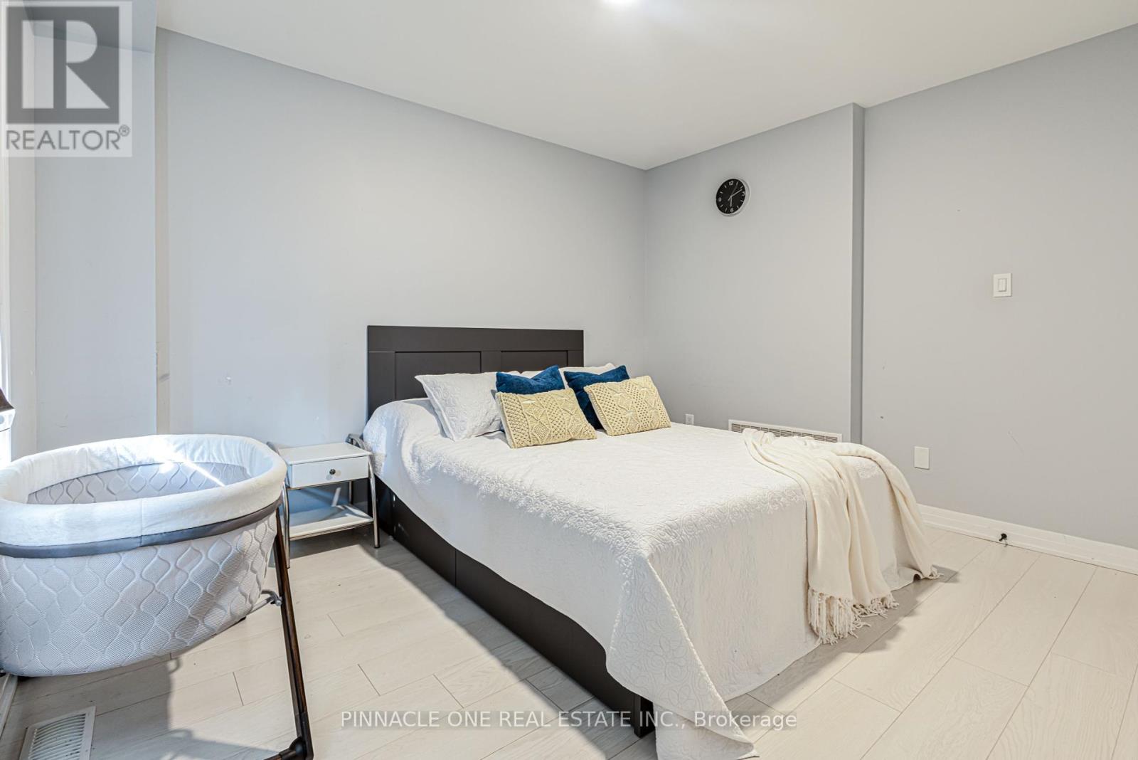 Photo 26 of 30 Ambereen Place, Clarington ON