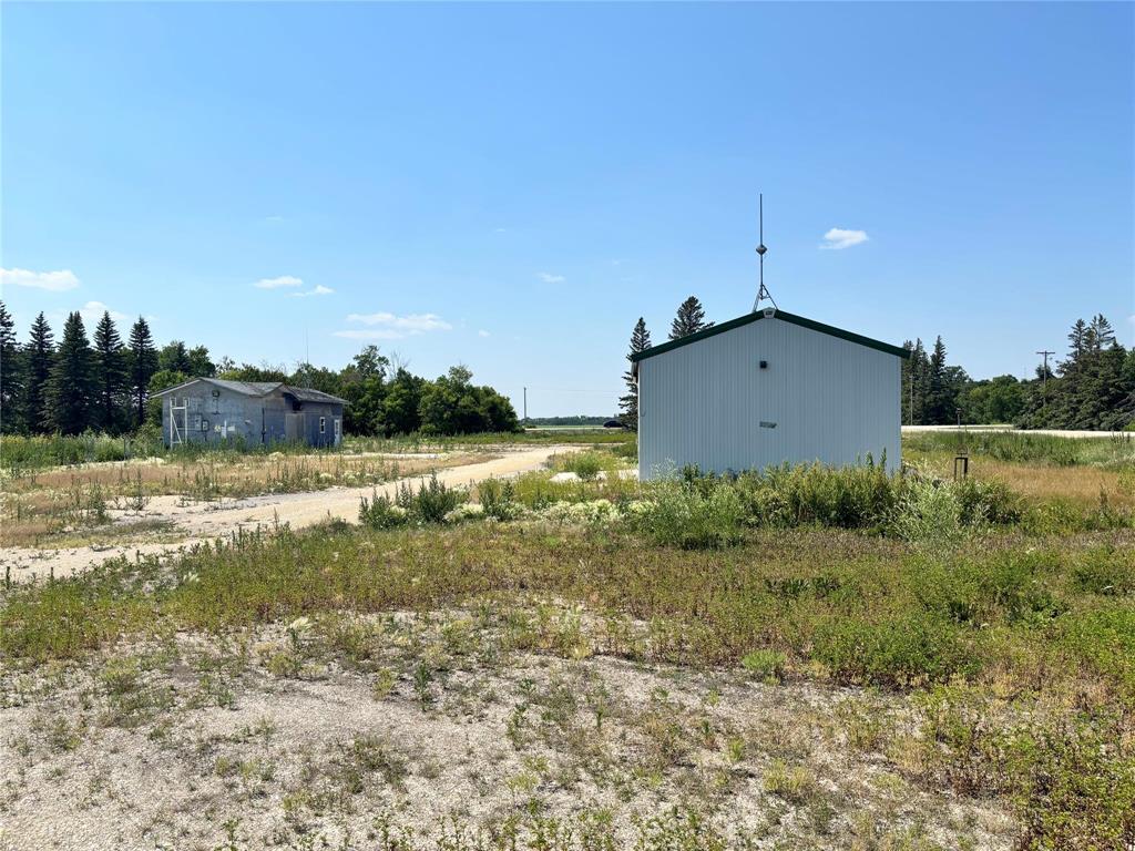 Photo 5 of 996 Netley Road, Netley MB