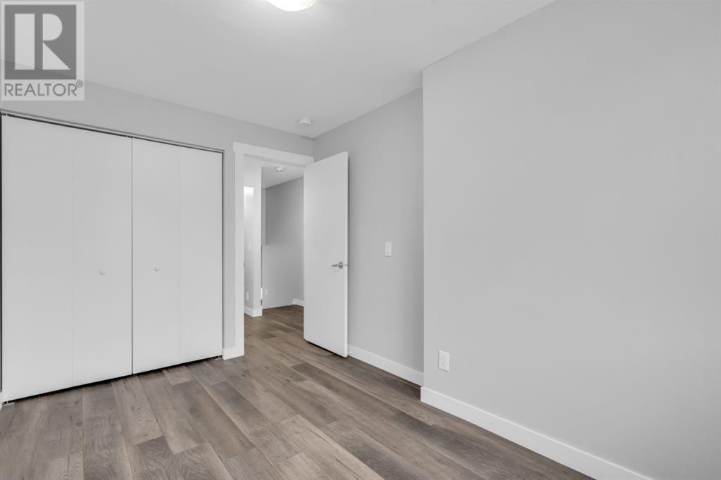 Single Family House 4 Level for Sale in  Bedfield Court NE Beddington Heights Calgary 