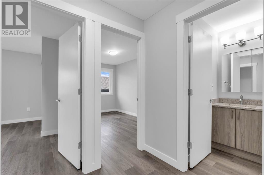 Single Family House 4 Level for Sale in  Bedfield Court NE Beddington Heights Calgary 