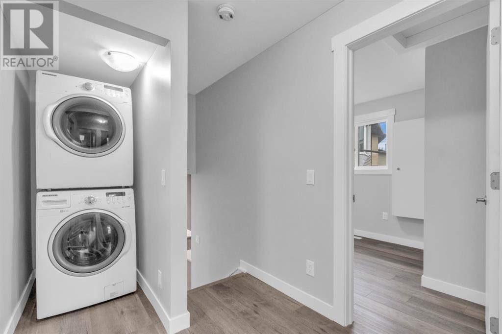 Single Family House 4 Level for Sale in  Bedfield Court NE Beddington Heights Calgary 