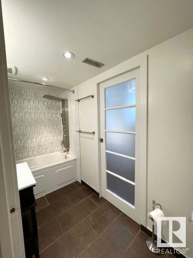 Photo 22 of 12338 91 St Nw, Edmonton AB