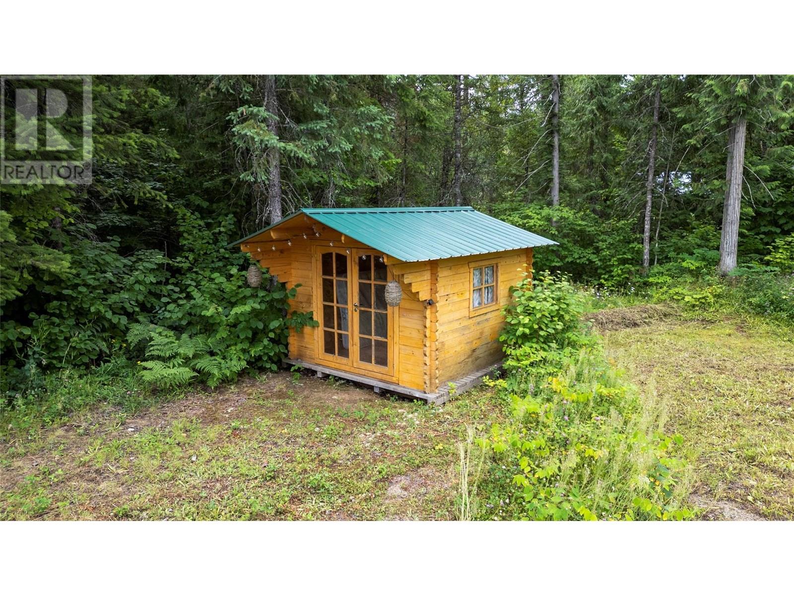 Photo 6 of 4024 Finucane Rokosh Road, Malakwa BC