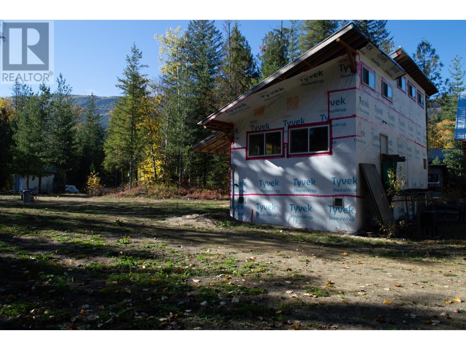 Photo 34 of 4024 Finucane Rokosh Road, Malakwa BC