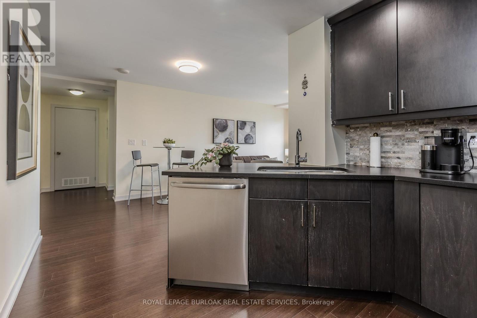 Photo 31 of 814 551 Maple Avenue, Burlington ON