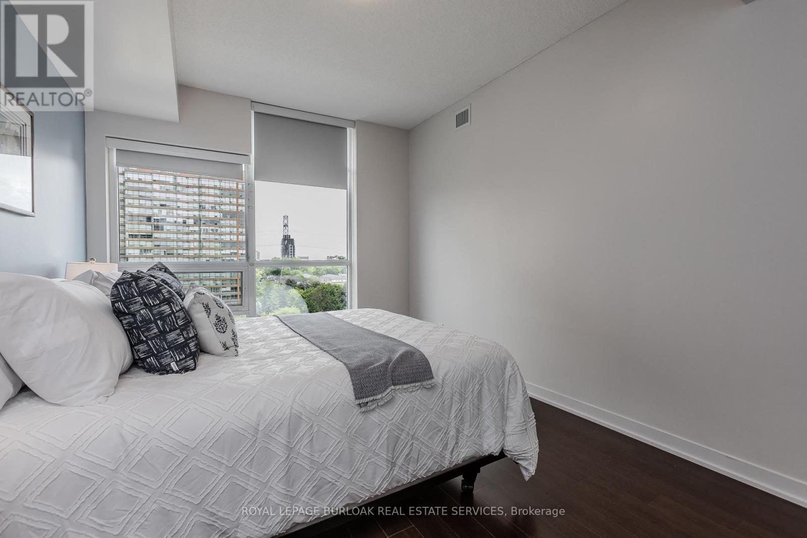 Photo 26 of 814 551 Maple Avenue, Burlington ON
