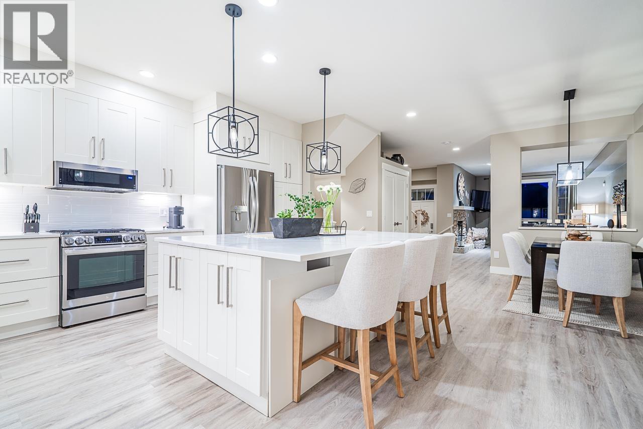 Photo 37 of 89 Fernway Drive, Port Moody BC