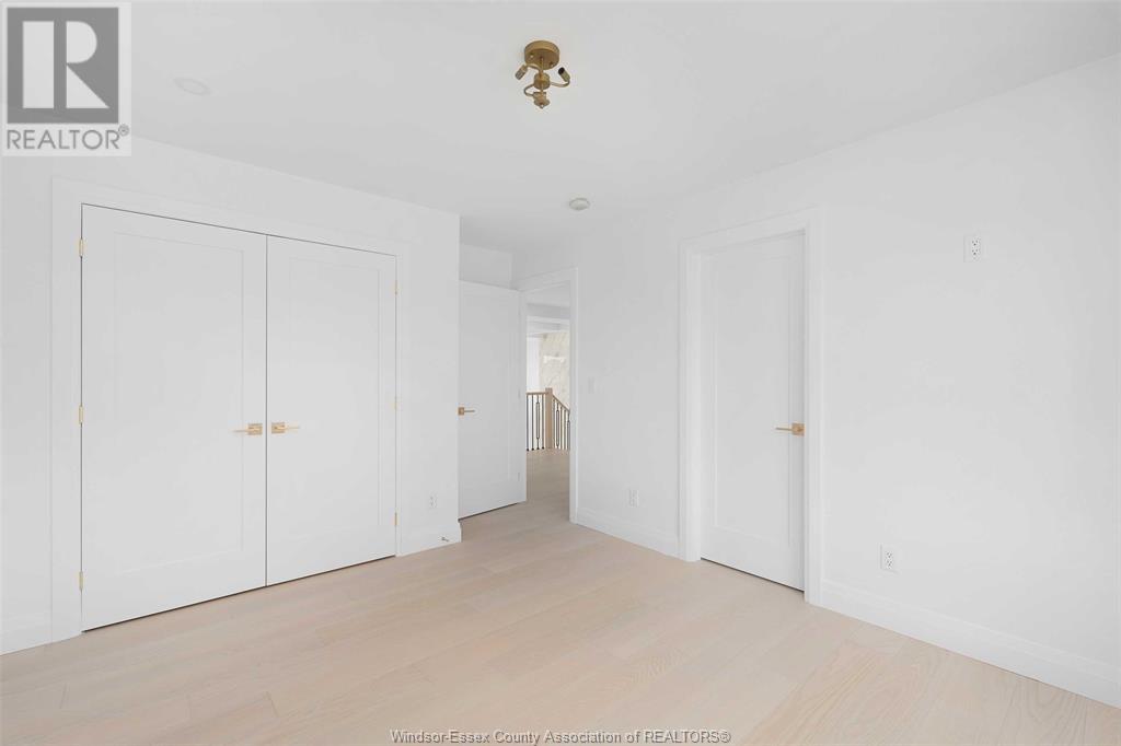 Photo 31 of 4300 Caterina, Lasalle ON