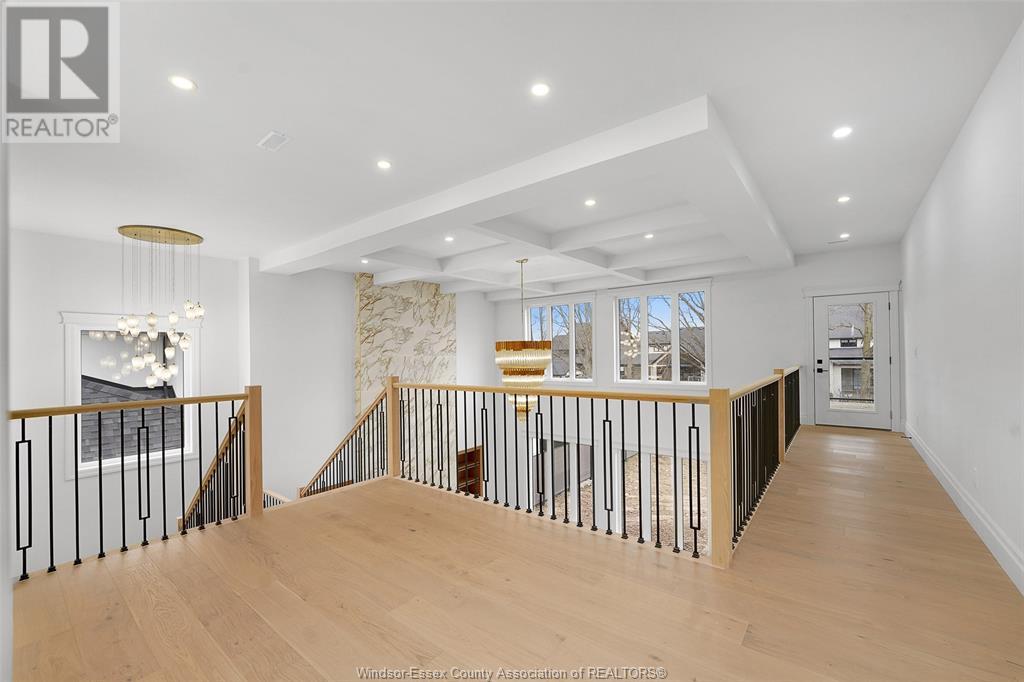 Photo 21 of 4400 Caterina, Lasalle ON