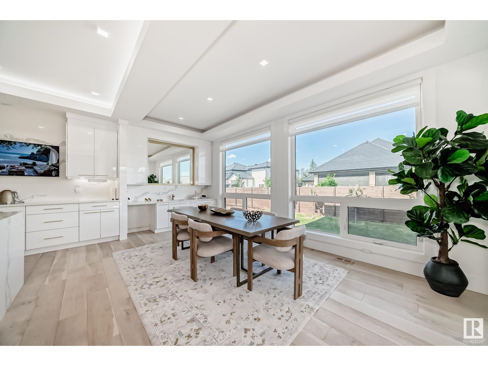 Photo 9 of 2747 Wheaton Dr Nw, Edmonton AB