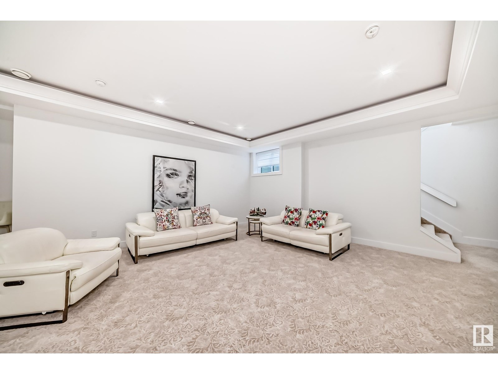 Photo 6 of 2747 Wheaton Dr Nw, Edmonton AB