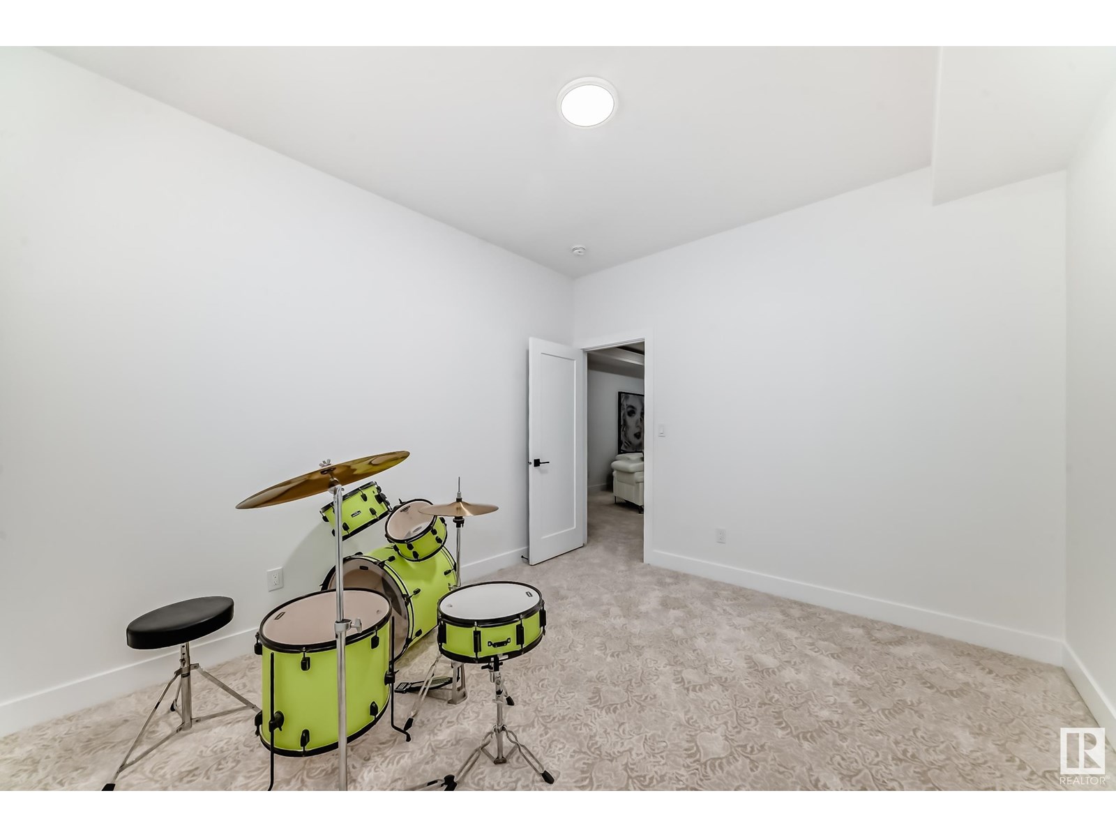 Photo 37 of 2747 Wheaton Dr Nw, Edmonton AB