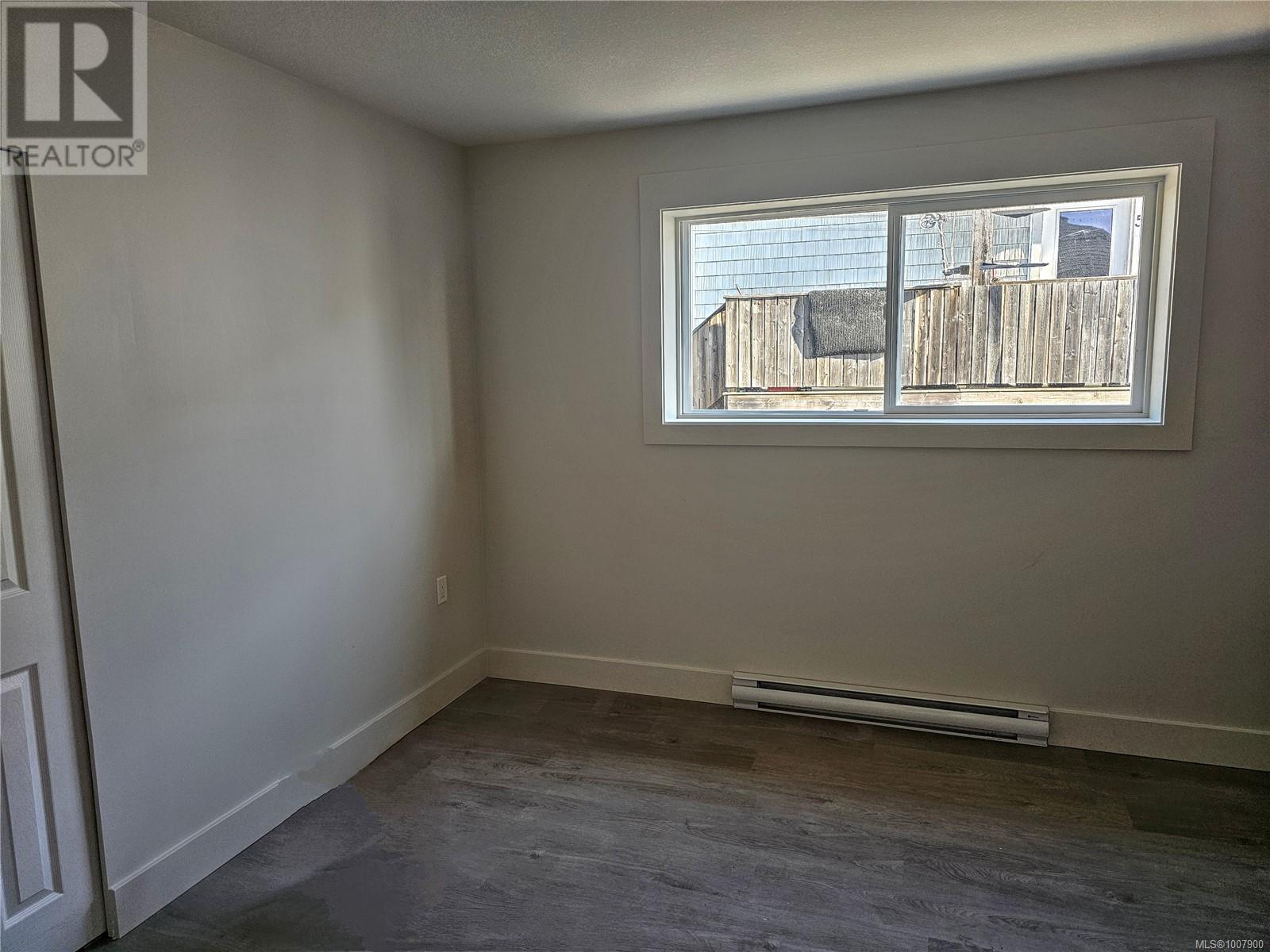 Photo 6 of 495 Nicol St, Nanaimo BC