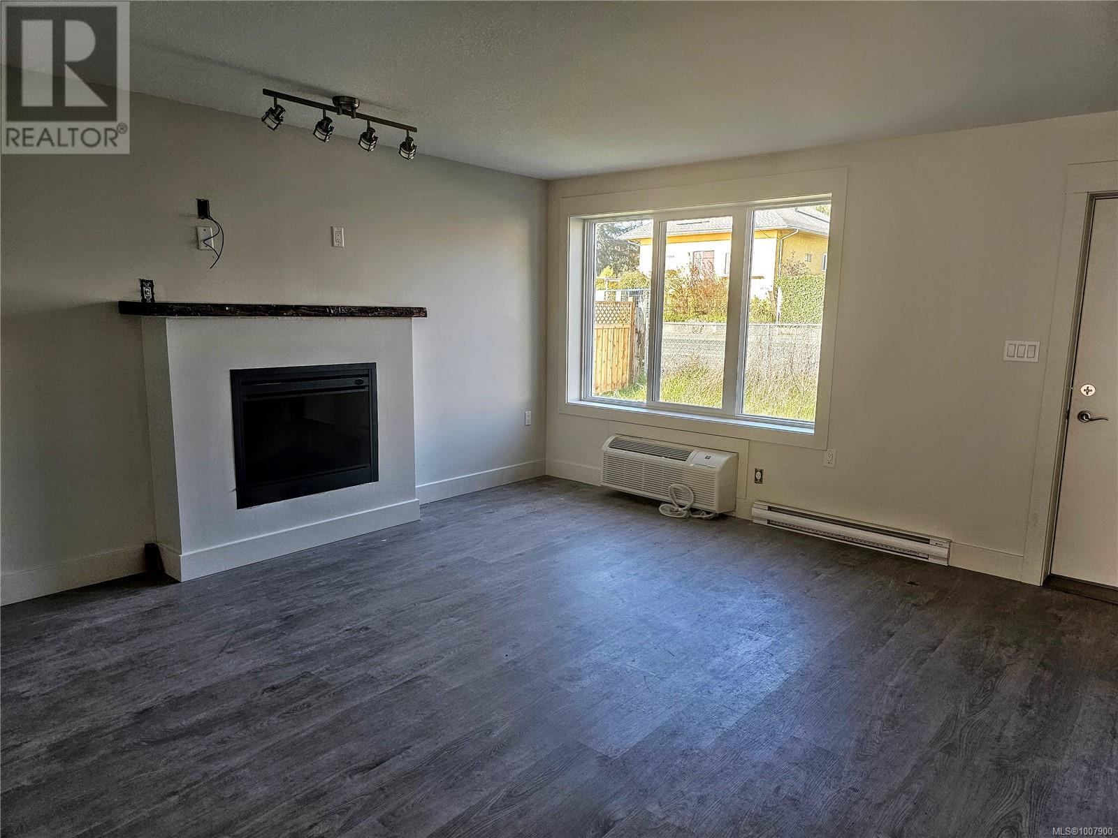 Photo 7 of 495 Nicol St, Nanaimo BC