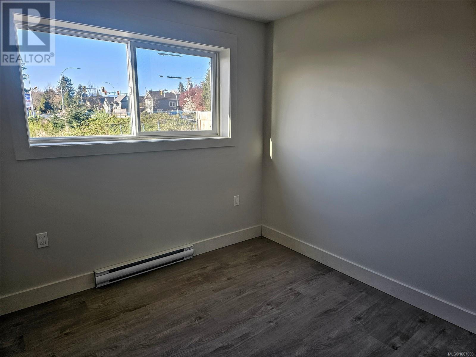 Photo 5 of 495 Nicol St, Nanaimo BC