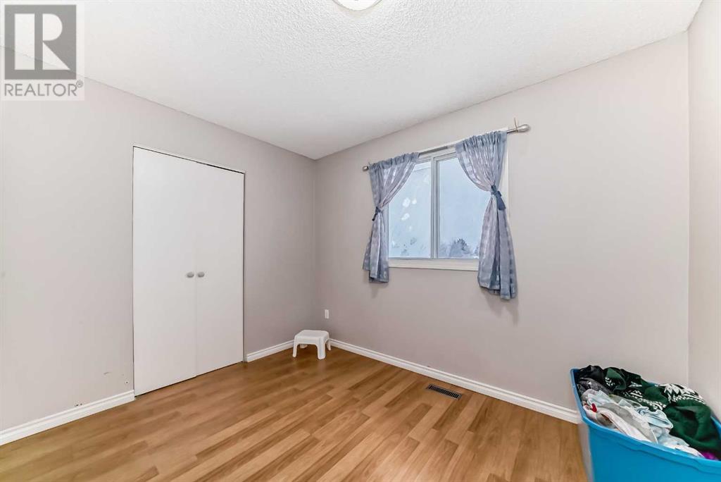 Single Family House for Sale in   Blackthorn Road NE Thorncliffe Calgary 