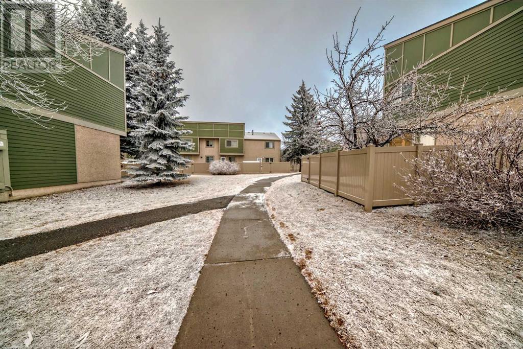 Single Family House for Sale in   Blackthorn Road NE Thorncliffe Calgary 