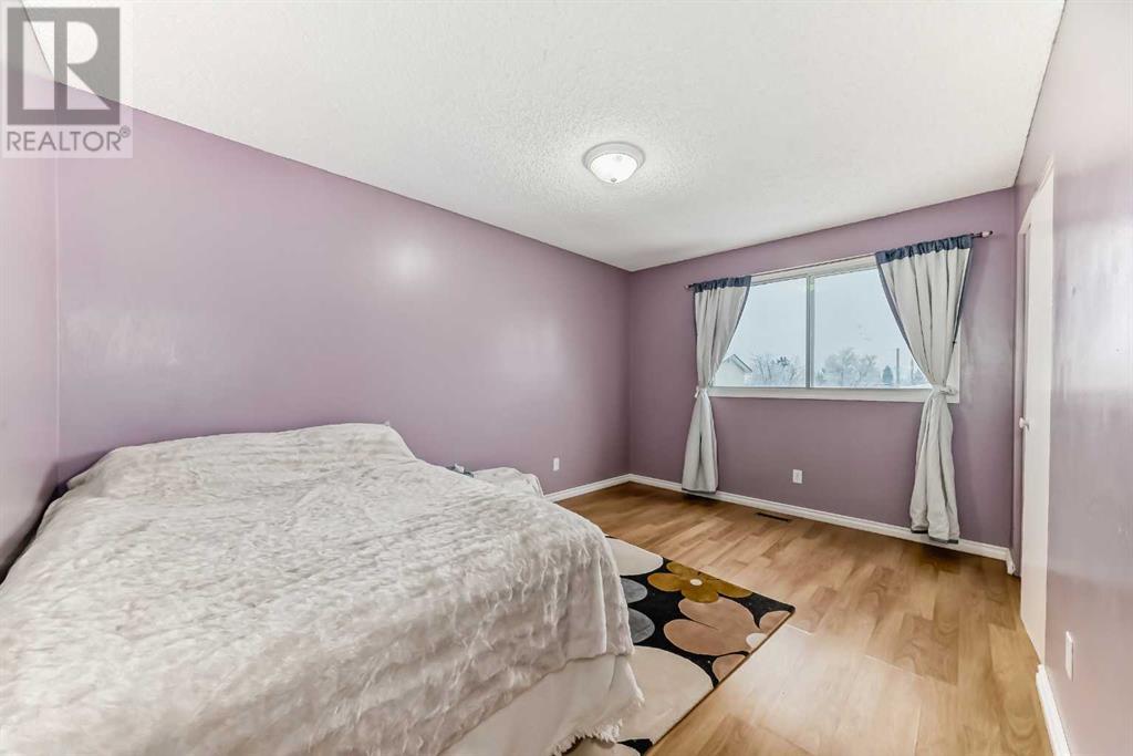 Single Family House for Sale in   Blackthorn Road NE Thorncliffe Calgary 