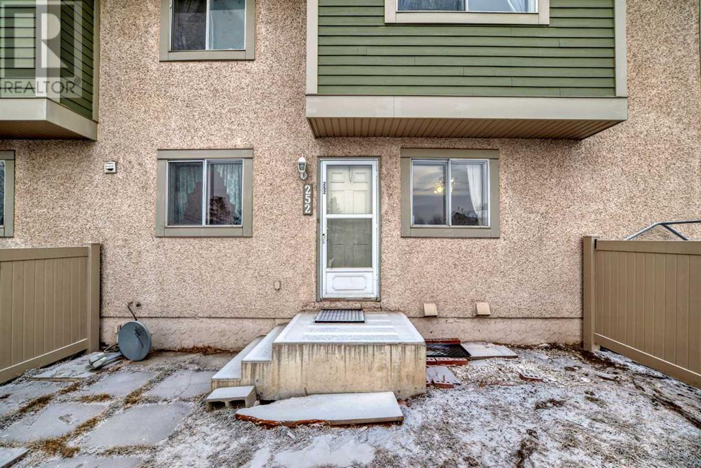 Single Family House for Sale in   Blackthorn Road NE Thorncliffe Calgary 