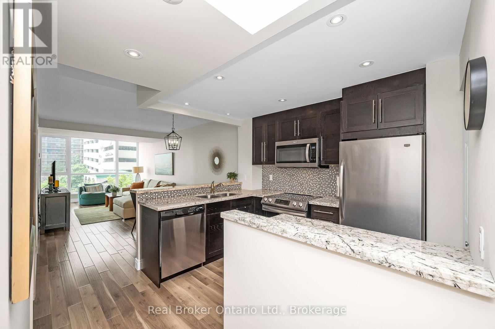 Photo 18 of 406 415 Locust Street, Burlington ON