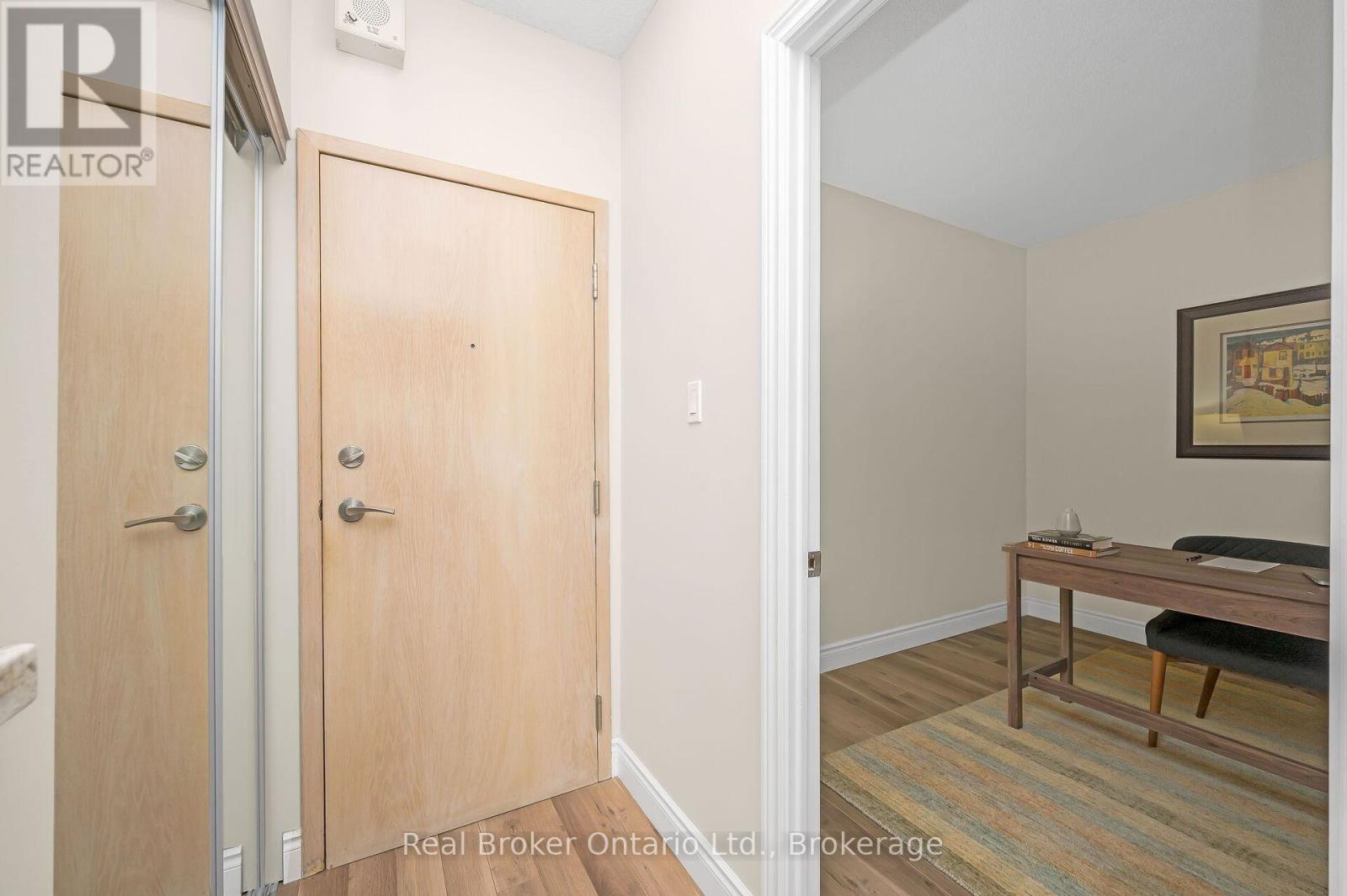 Photo 15 of 406 415 Locust Street, Burlington ON