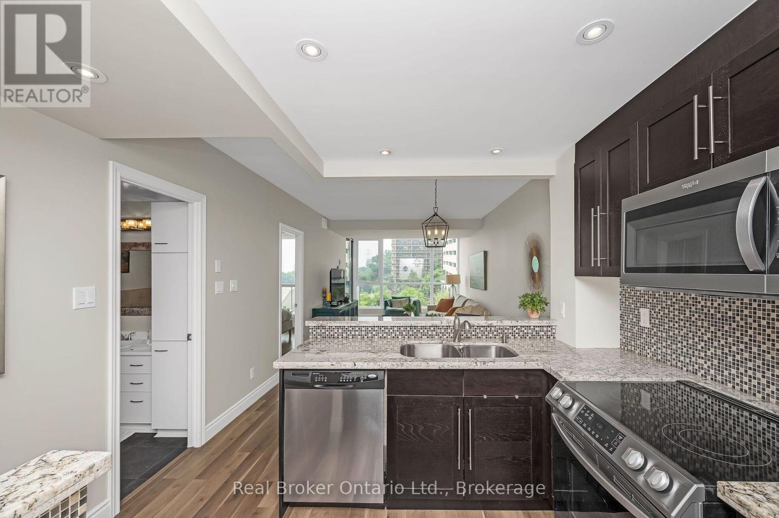 Photo 21 of 406 415 Locust Street, Burlington ON
