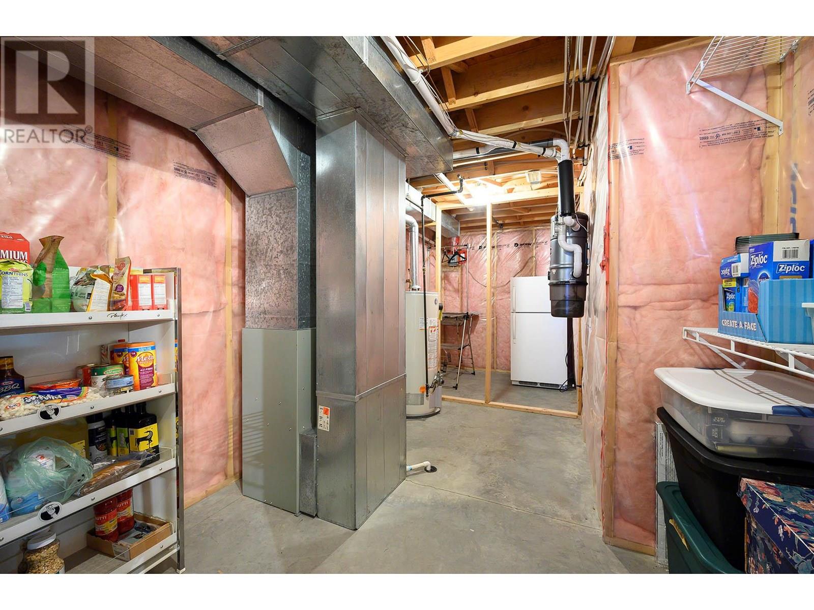 Photo 4 of 5800 Tern Place, Vernon BC